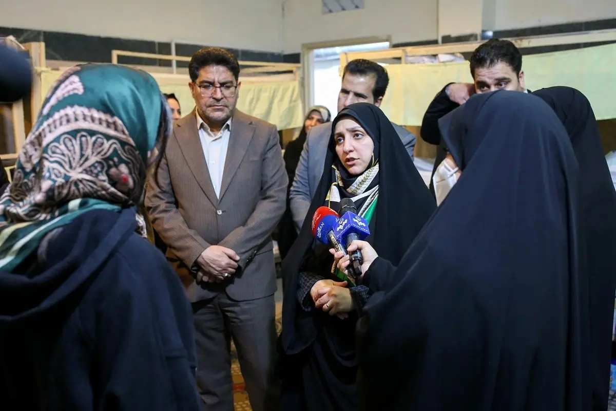 عصبانیت کیهان از دیدار معاون پزشکیان با زنان زندانی حوادث اخیر/ او عامل اسرائیل است