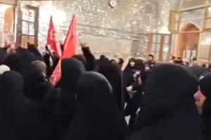 انتقاد تند از شعارها در حرم امام رضا/ جلوی اینها را بگیرید، پیش از آن که خنجرشان بر پشت ایران و انقلاب بنشیند