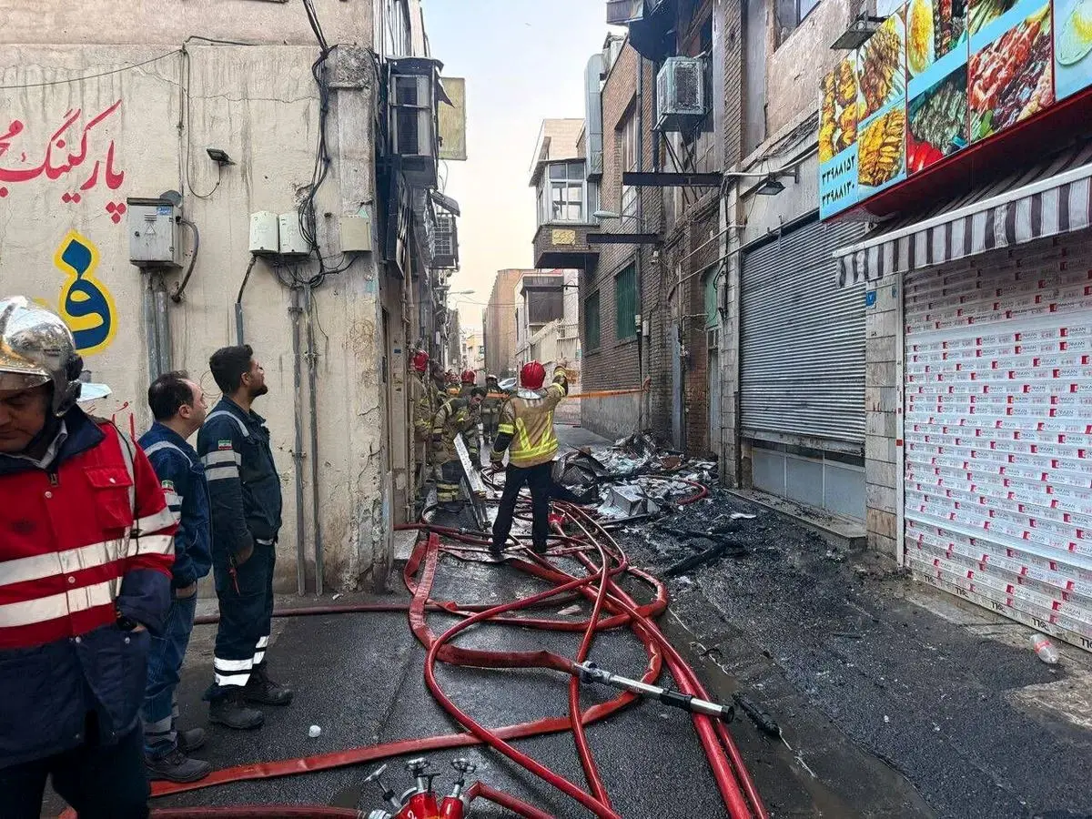  آتش سوزی در منزل مسکونی در ورامین؛ ۱۰ نفر مصدوم شدند