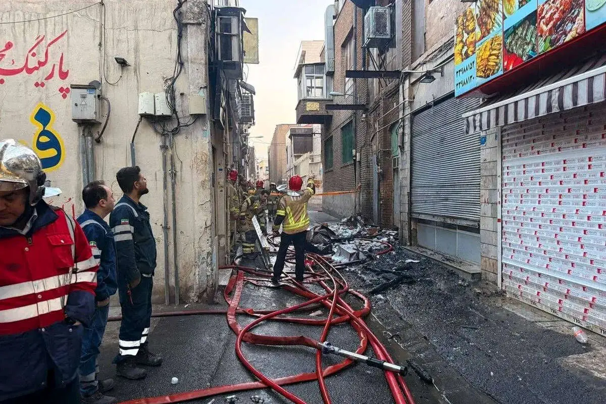  آتش سوزی در منزل مسکونی در ورامین؛ ۱۰ نفر مصدوم شدند