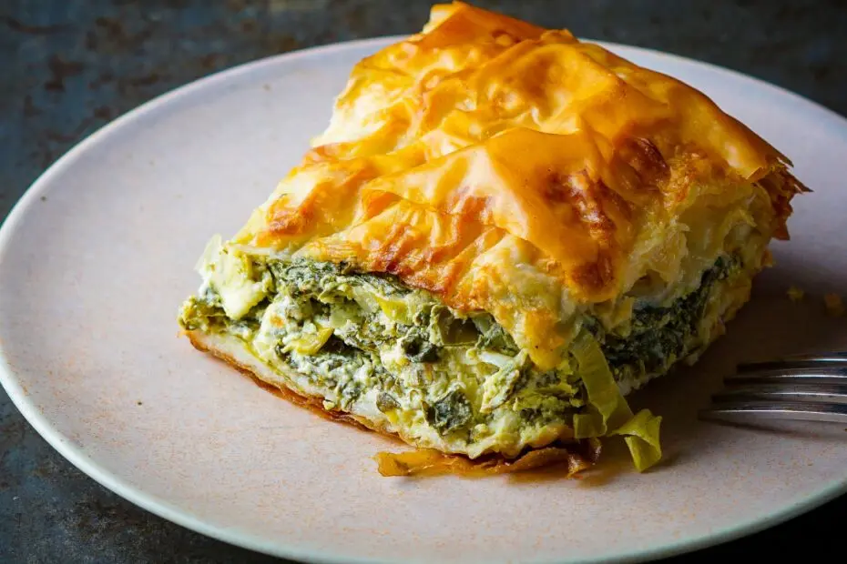 اسپاناکوپیتا؛ غذای محبوب و خوشمزه یونانی