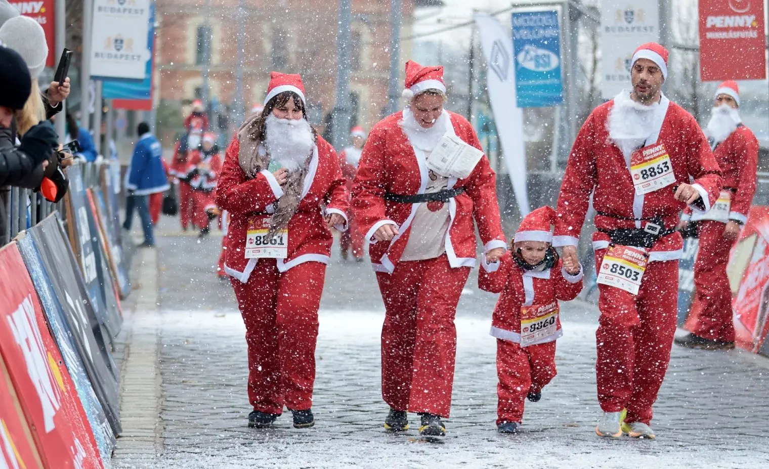 ماراتن بابانوئل‌ها