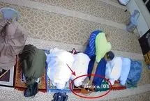 ببینید؛ سرقت کیف زنان هنگام اقامه نماز در مسجد