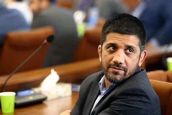 ببینید؛ متلک علیرضا دبیر به تی‌شرت پزشکیان