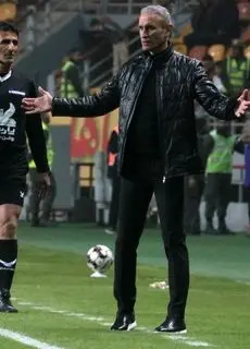 چه بر سر یحیی آمده است؟!