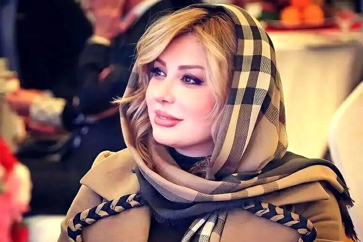 نیوشا ضیغمی: ارتباطی در کار نبود فقط همدیگر را نگاه می کردیم