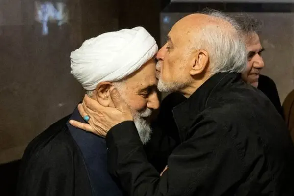 تصاویر؛ چهره‌های سیاسی در مراسم بزرگداشت مادر همسر ناطق نوری
