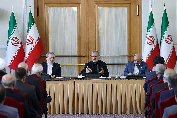 ماموریت پزشکیان به عراقچی
