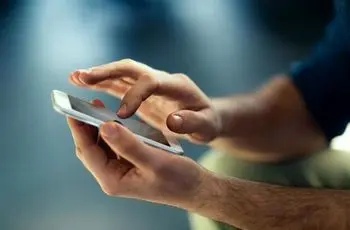 عضو اتاق بازرگانی: همه مسیرها به سمت اتصال مجدد اینترنت بین‌الملل است/ اینترنت طبقاتی مطرح نیست