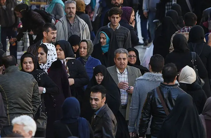 حاکمیت باید تکلیف کاسبان تحریم را روشن کند/ سودش را شیخ نشین‌ها و صرافیهای هرات می‌برند

