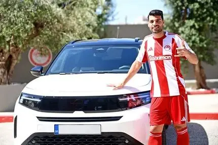 ببینید؛ یونانی‌ها انگشت به دهان از استون مارتین سوپرلاکچری مهدی طارمی!