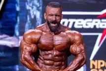 رقص هادی چوپان در تلویزیون حاشیه‌ساز شد