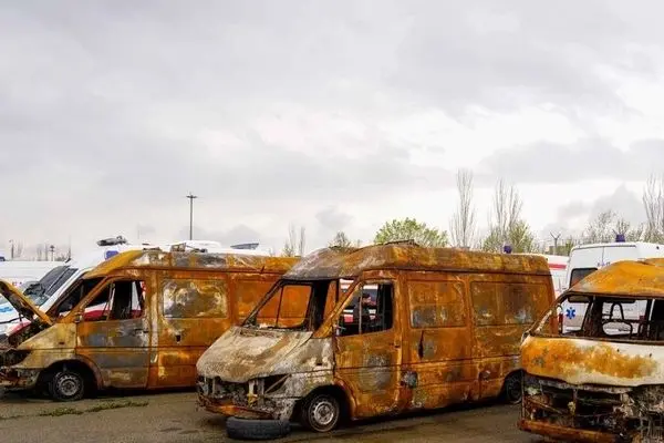 تصاویر حمله به اورژانس نازی‌آباد