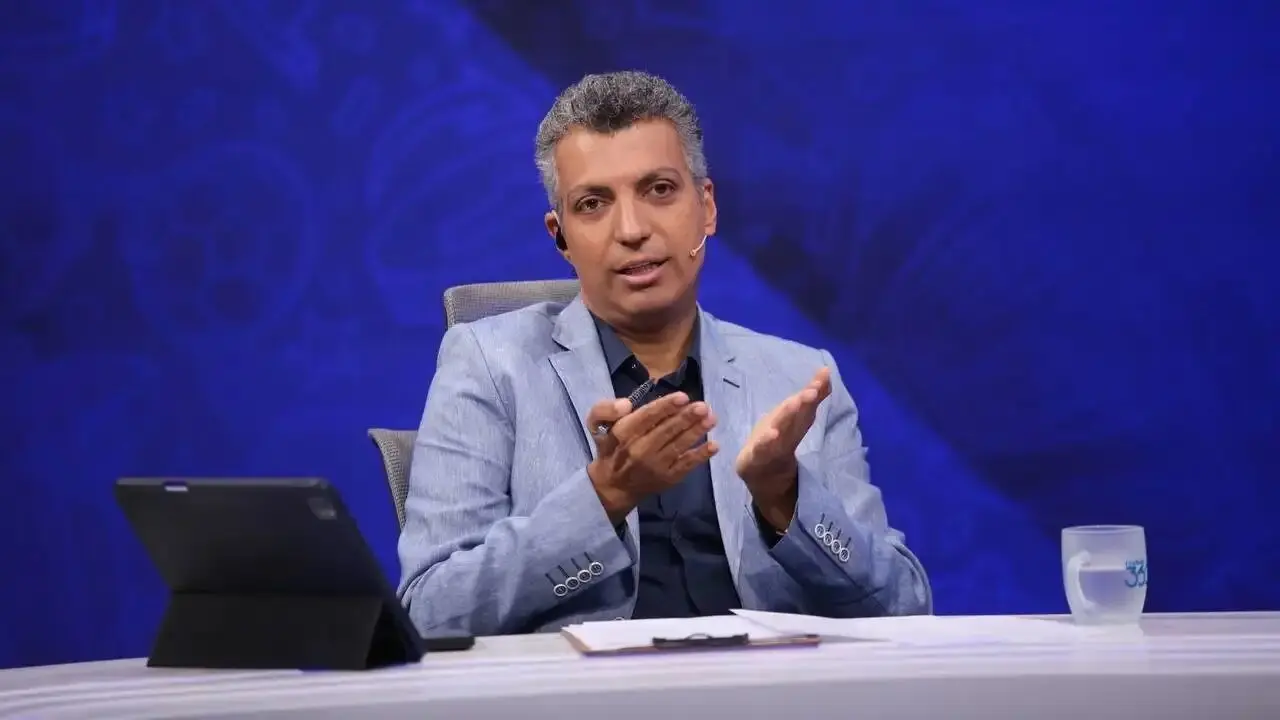 بازدید عادل فردوسی پور از دانشگاه شریف 