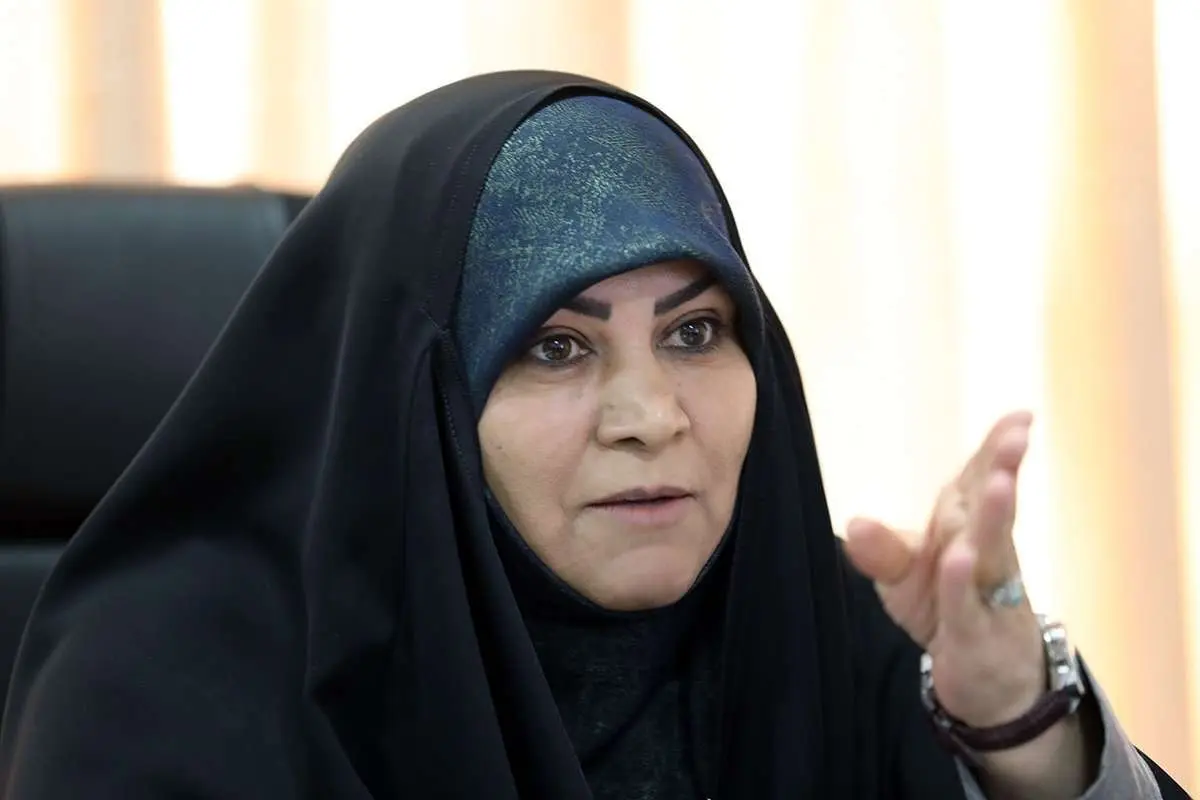 حمله سکینه پاد به میثم نیلی؛ برادر داماد یک مسئول مگر جایگاه حقوقی است؟