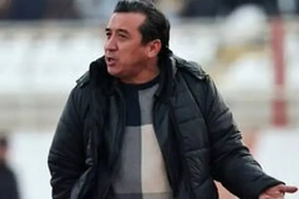 ببینید؛ واکنش جنجالی ۱۸+ خداداد به تماشاگران در بازی با ذوب‌آهن