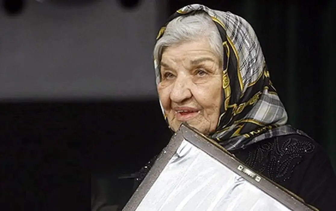 چهرۀ «پروین سلیمانی» در 31 سالگی در اولین فیلمش؛ سال 1332 
