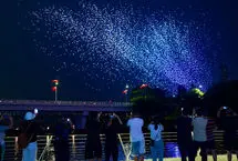 نمایش شگفت‌انگیز ۲۰ هزار پهپاد نورانی 