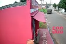 ببینید؛ برخورد هولناک کانتینر جدا شده کامیون به فروشگاه