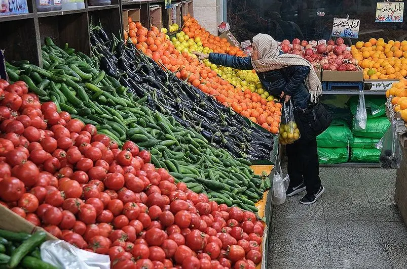 انفجار قیمت در بازار سبزیجات؛ کاهو و خیار در صدر جدول گرانی‌ها