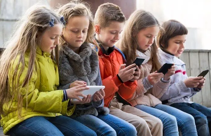 مواجهه با نسل زد و آلفا با ذهن ۲۰ سال پیش جواب نمی‌دهد
