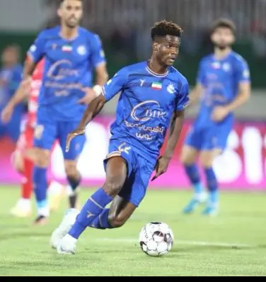 حاشیه‌ها و پیچیدگی‌های قراردادی عجیب ستاره استقلالی!