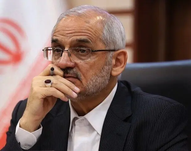 مجری، صحبت‌های رئیس دفتر رئیس‌جمهور را اصلاح کرد