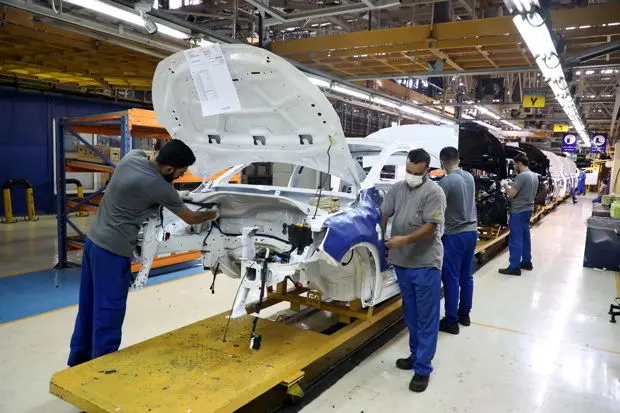 رشد ۱۸ درصدی تولید ایران‌خودرو و عزم این شرکت برای تداوم تولید/ خلاف واقع بودن اظهارات منتسب به قائم‌مقام ایران‌خودرو درباره توقف تولید