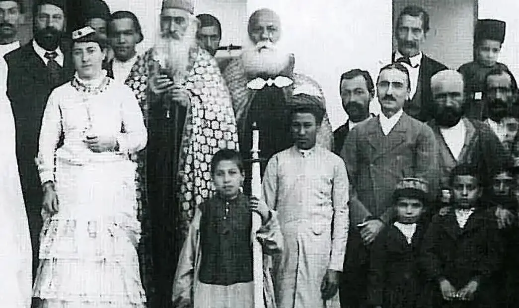 قابی از یک «مراسم عروسی ارمنی» در محله جلفا اصفهان و در دوره قاجار