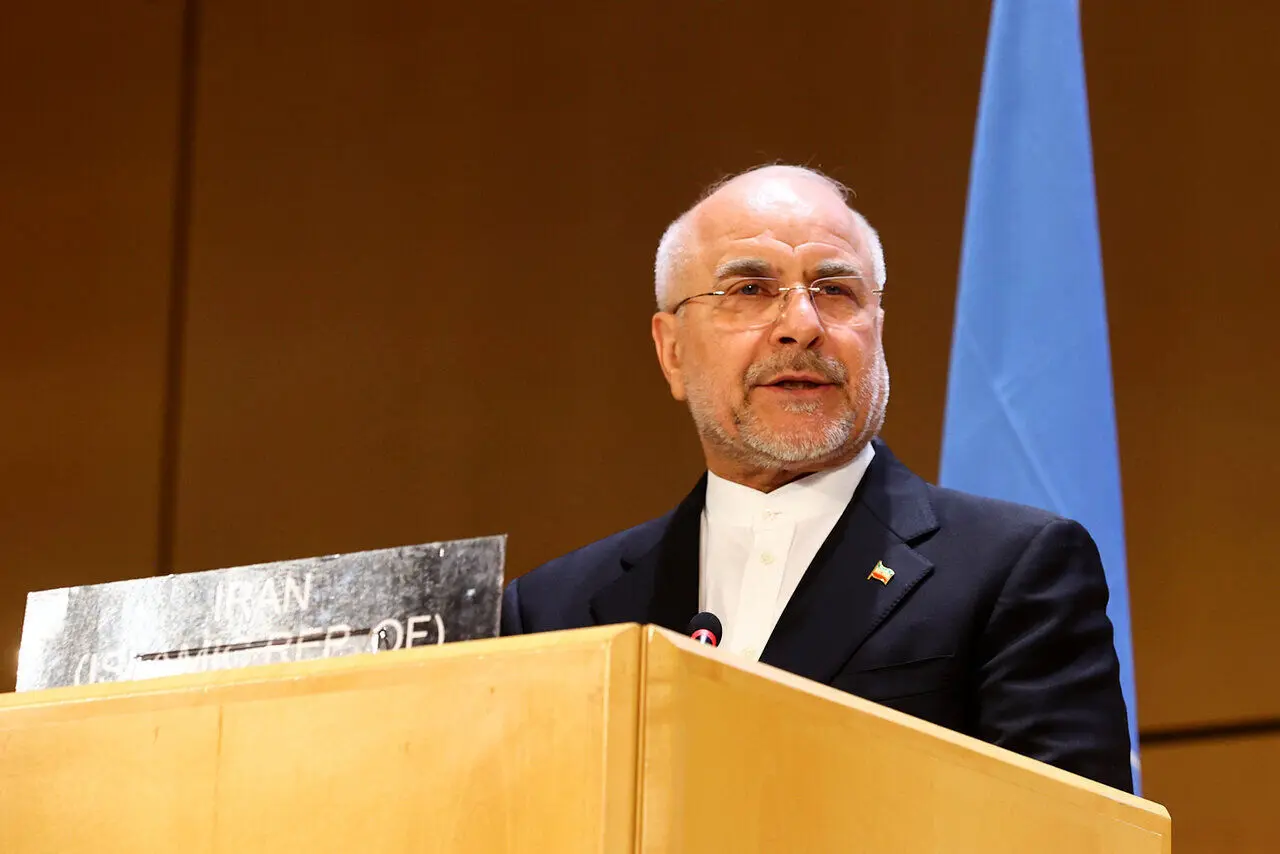 تهران برای پیوستن به پیمان دفاعی اسلام‌آباد-ریاض تمایل دارد