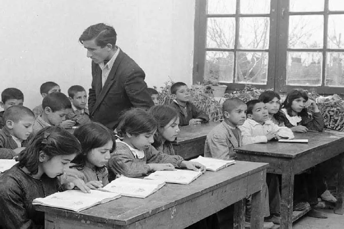 صد سال پیش دانشآموزان این کتابها را میخواندند