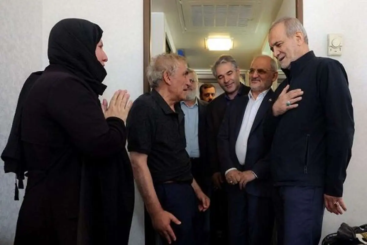 پزشکیان: خانههای آسیب دیده در جنگ را همانطور که بود، میسازیم