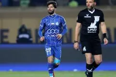 هافبک پرحاشیه استقلال درحال درآمدزایی در فضای مجازی!