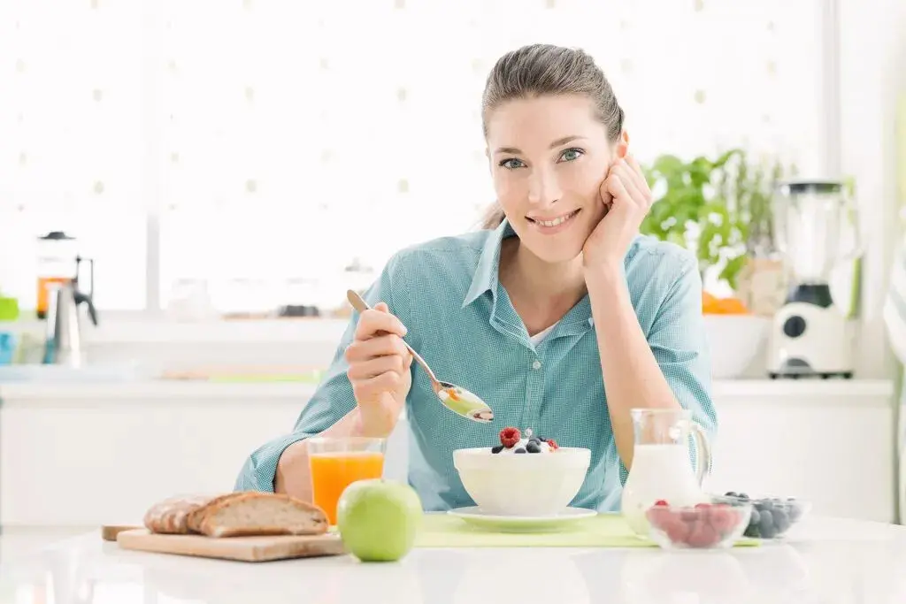 معده خالی؛ چه بخوریم و چه چیزهایی را کمتر بخوریم؟