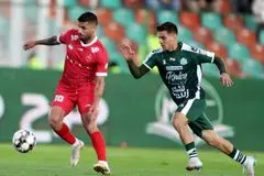 ستاره پرسپولیس برای سومین بازی متوالی نیمکت‌نشین شد