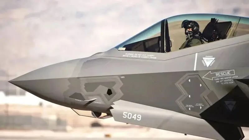 اف 35