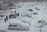 دفن خودروها زیر برف سنگین در روسیه