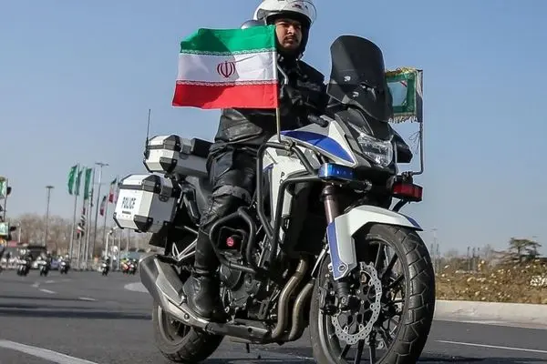 تصاویر؛ رژه موتور سواران در سالروز ورود امام خمینی