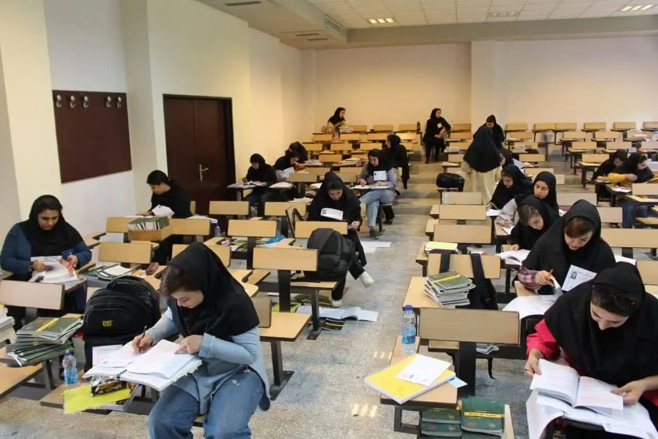 احتمال تغییر زمان برگزاری آزمون‌های نهایی با تداوم وضعیت جنگی کشور 