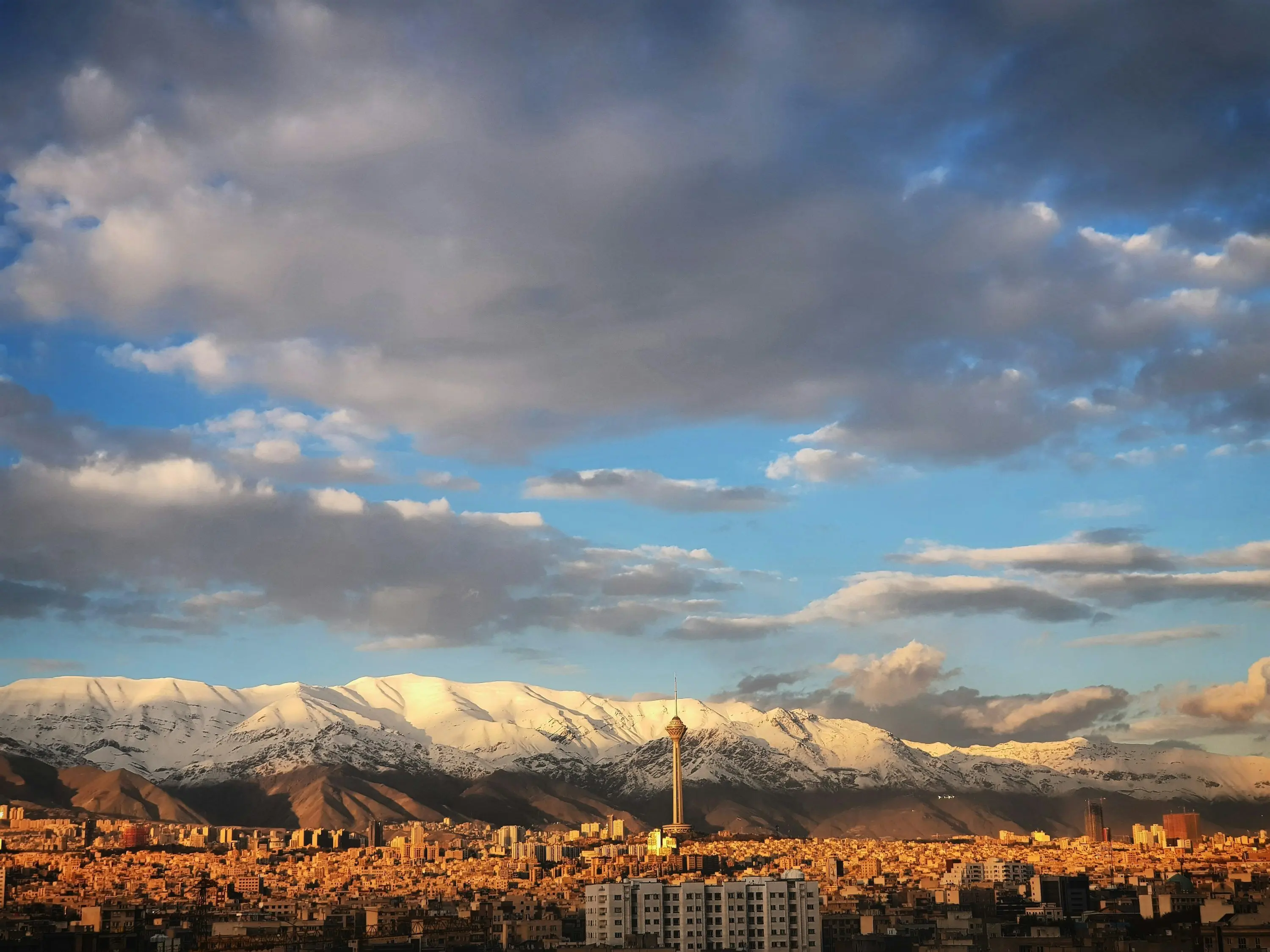 وضعیت آب و هوا امروز یکشنبه ۲۶ بهمن / باران در راه ۶ استان