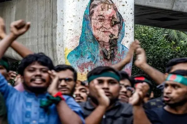 لحظه صدور حکم اعدام شیخ حسینه