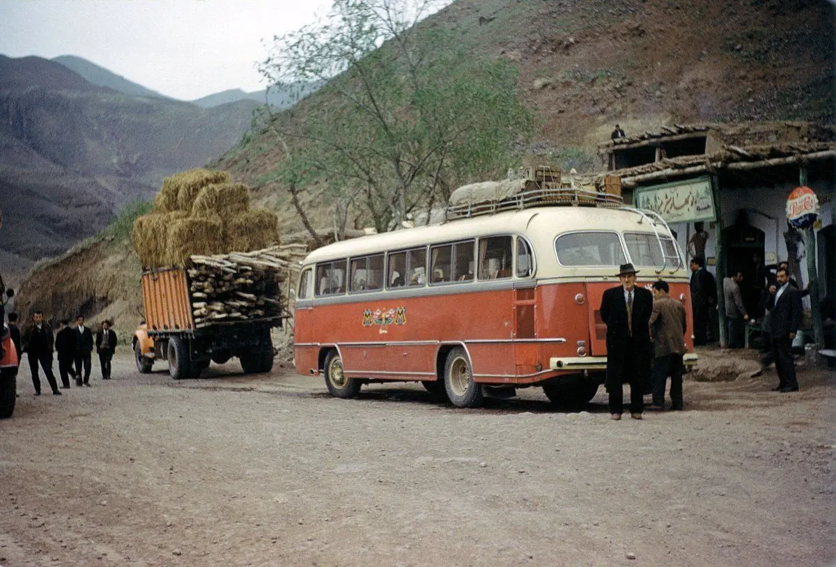 یک عکس یک روایت: سال 1337 شمسی، اتوبوس رشت به تهران
