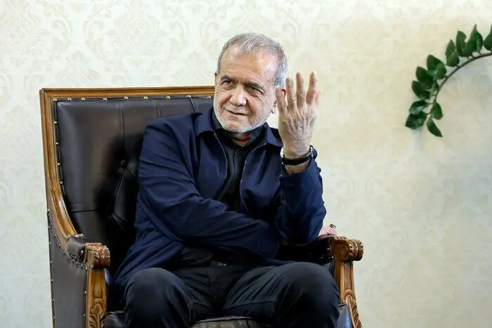پزشکیان: امروز در برابر تمدن‌ستیزان، باید به اندیشه‌های سعدی رجوع کنیم