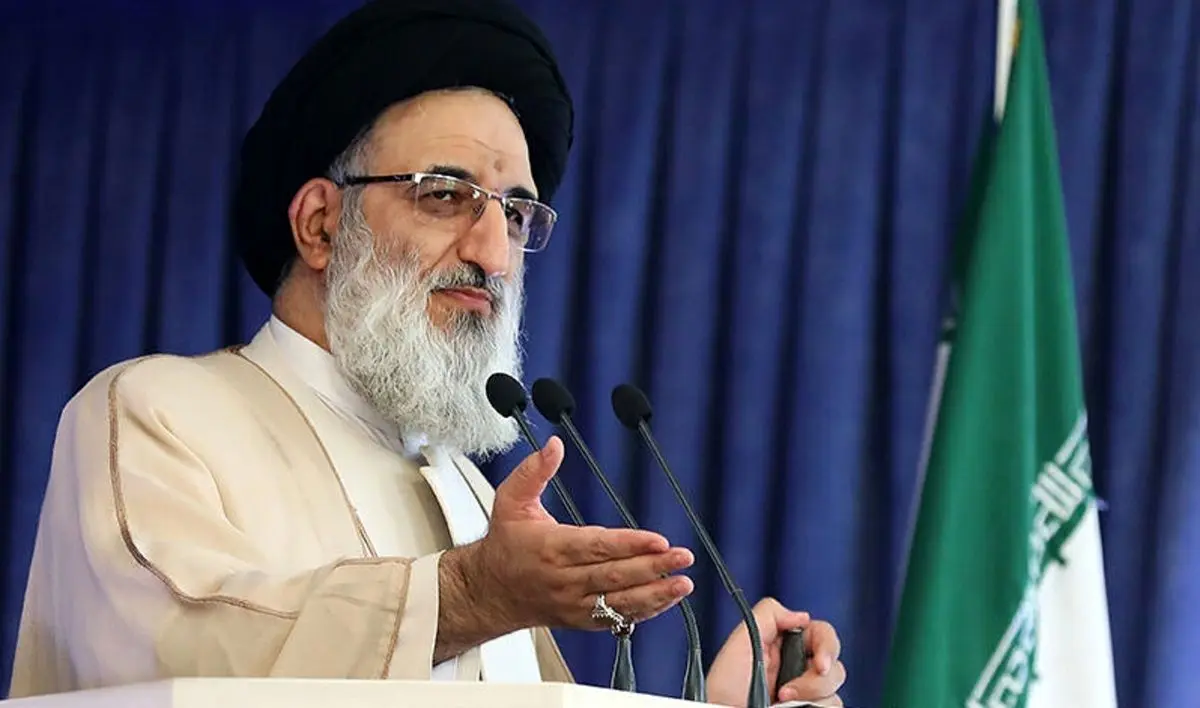  امام جمعه کرج: فناوری هسته‌ای و غنی‌سازی غیرقابل مذاکره است 