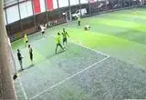 لحظه مرگ جوان ۲۰ ساله هنگام بازی فوتبال