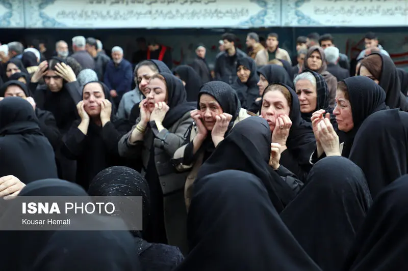 تشییع پیکر مطهر ۴ شهید «ناو دنا» (1)