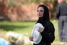 گربه سفید و پشمالو در آغوش گلاره عباسی