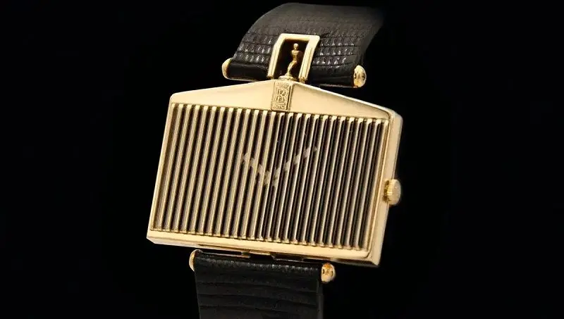 ساعت CORUM با الهام از رولزرویس؛ شاهکاری لوکس برای عاشقان خودرو