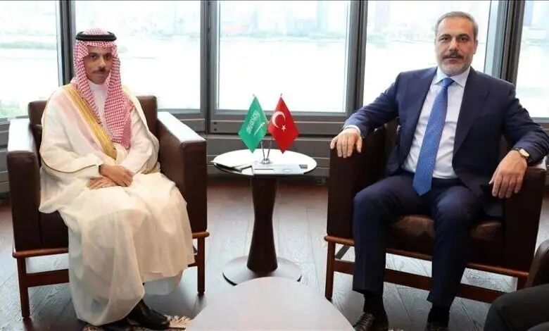 رایزنی عربستان و ترکیه درباره امنیت آبراه‌ها