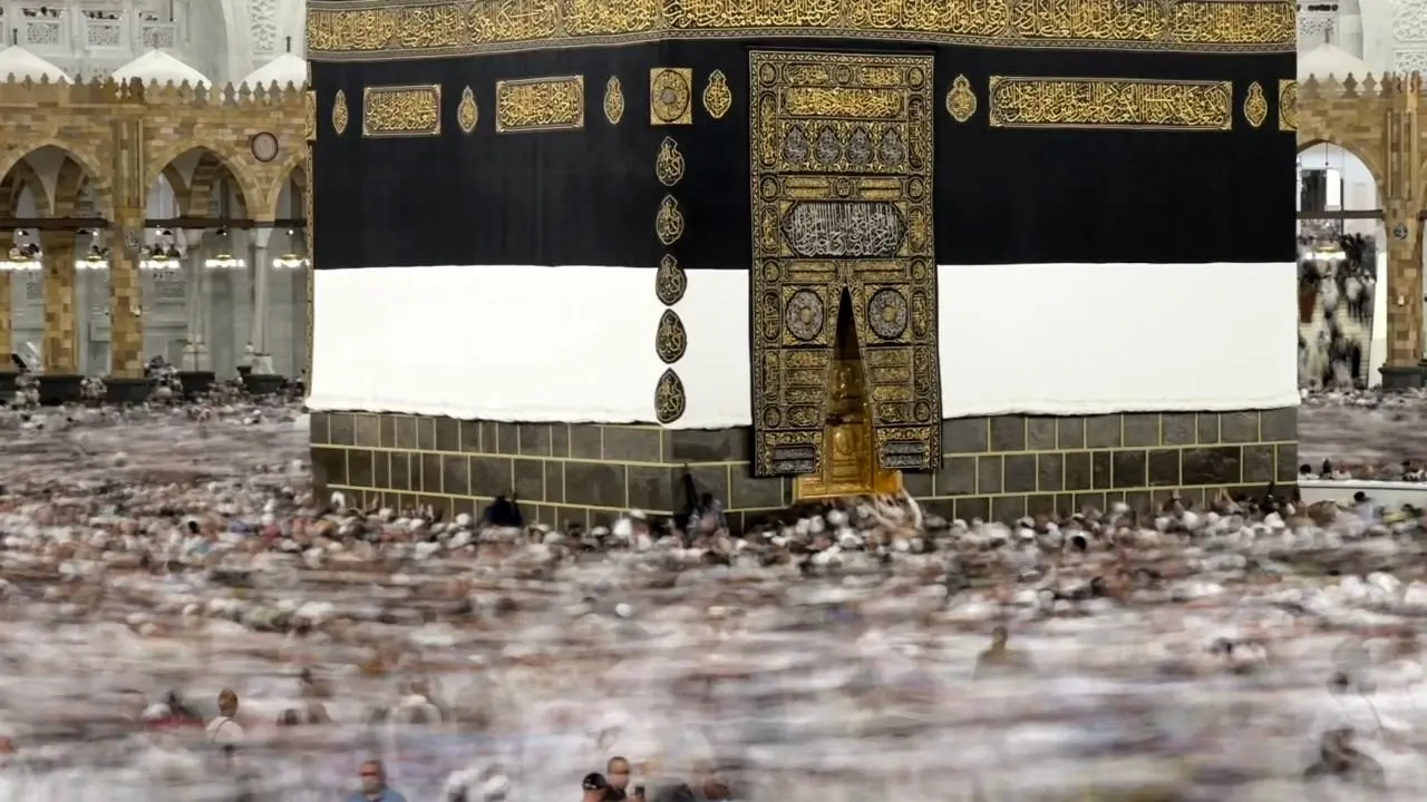 وداع حجاج با خانه خدا